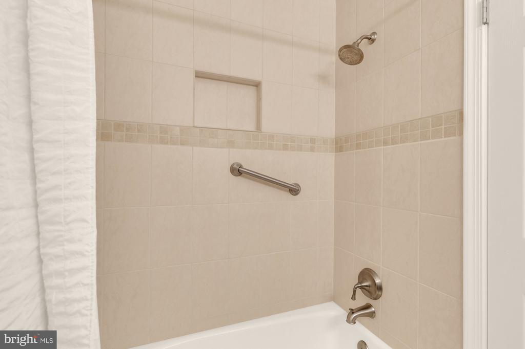9818 FLINTRIDGE COURT