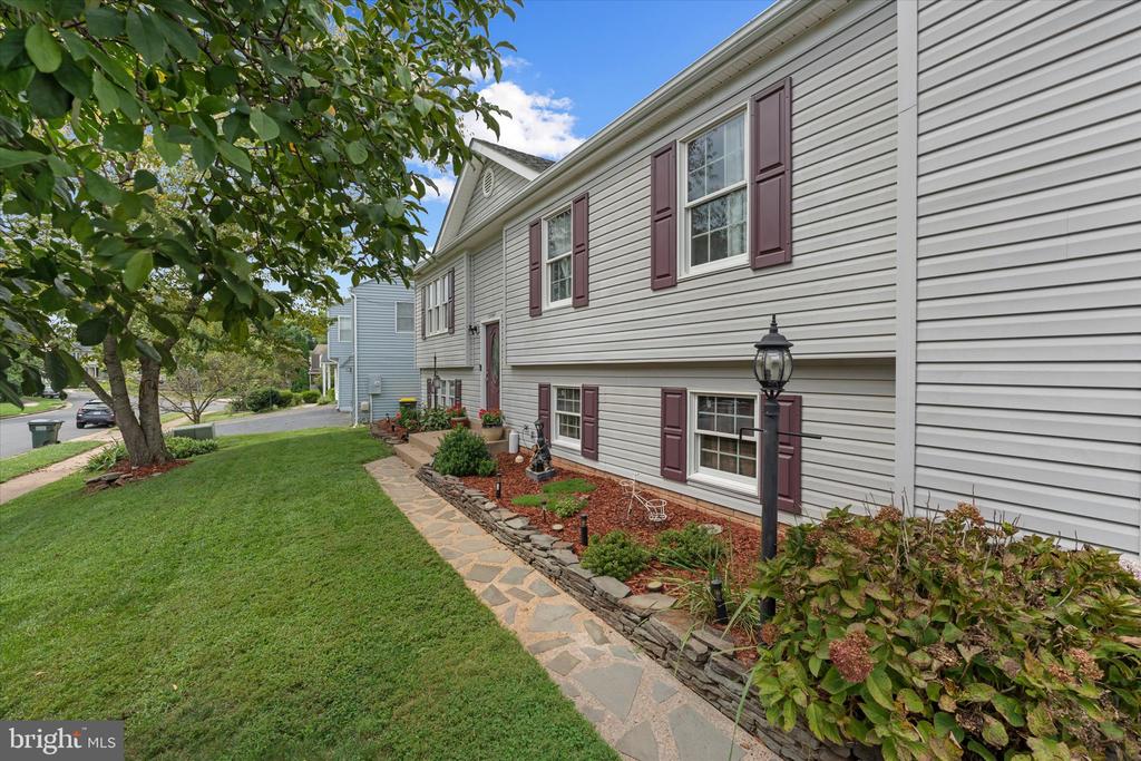 13341 JASPER COURT