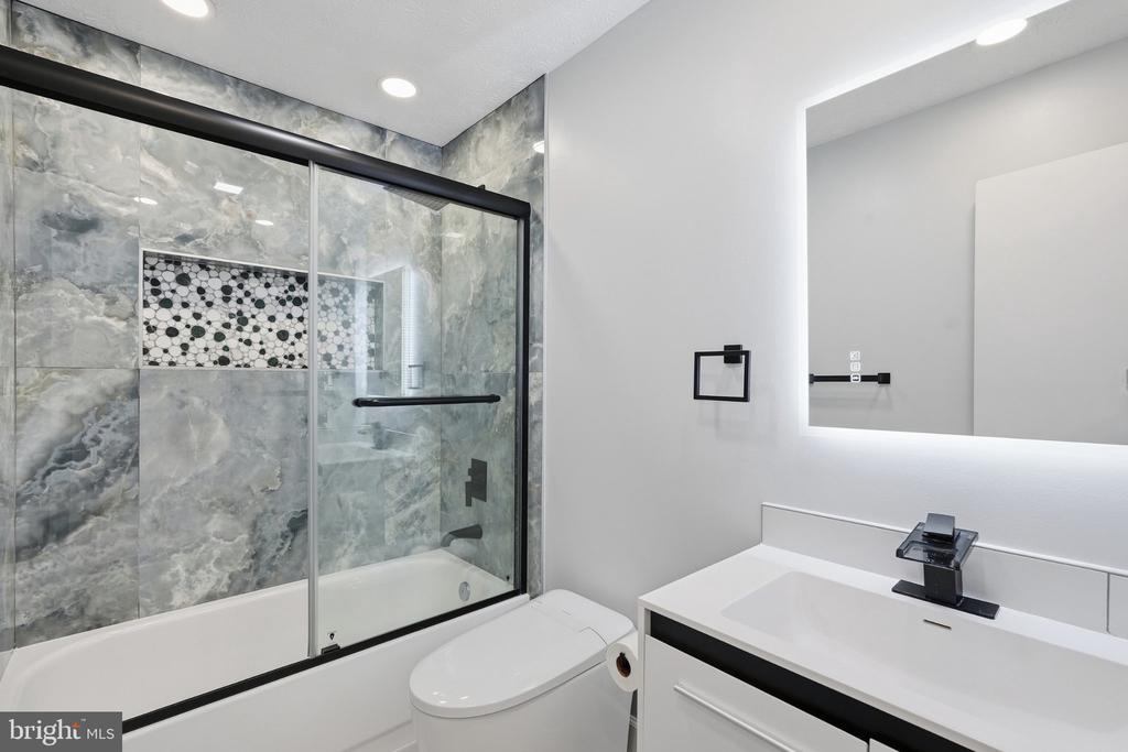 7753 WILLOW POINT DRIVE Unit: 7753