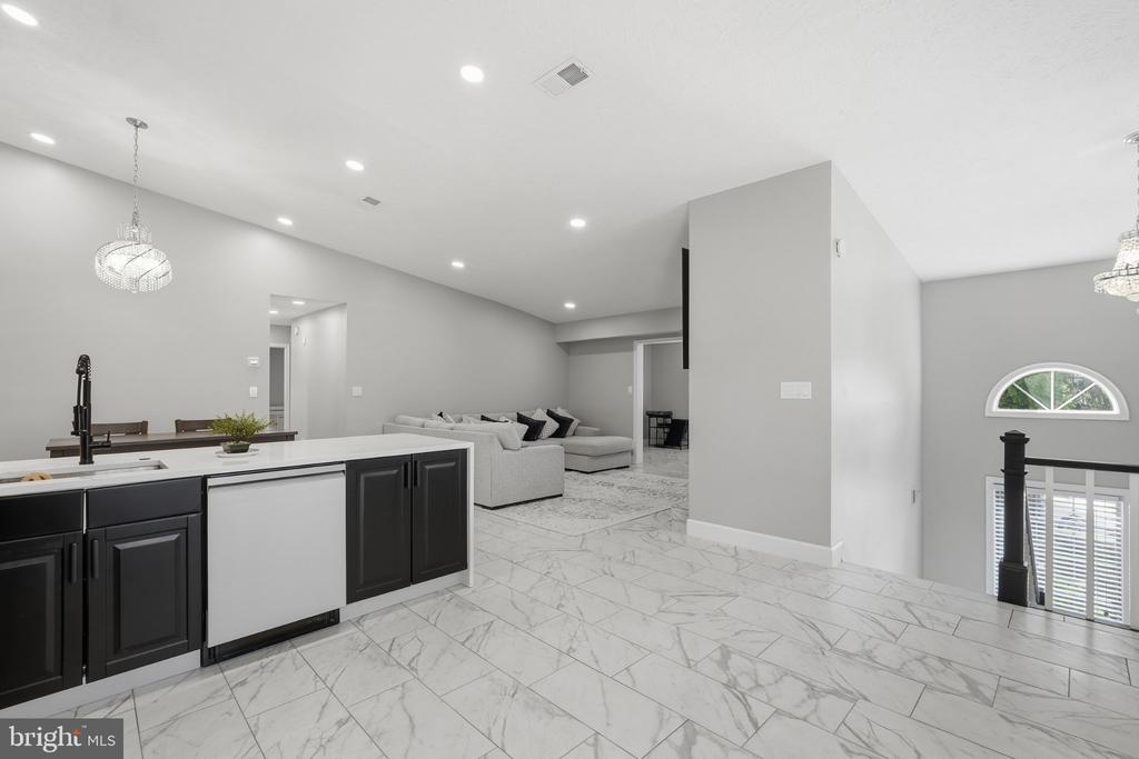 7753 WILLOW POINT DRIVE Unit: 7753