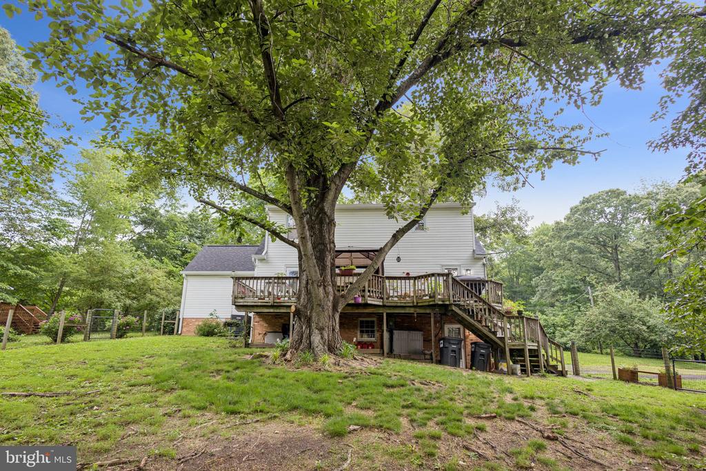 8138 LAMBS CREEK CHURCH ROAD