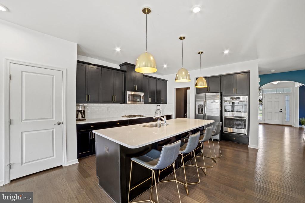 24687 BLACK WILLOW DRIVE
