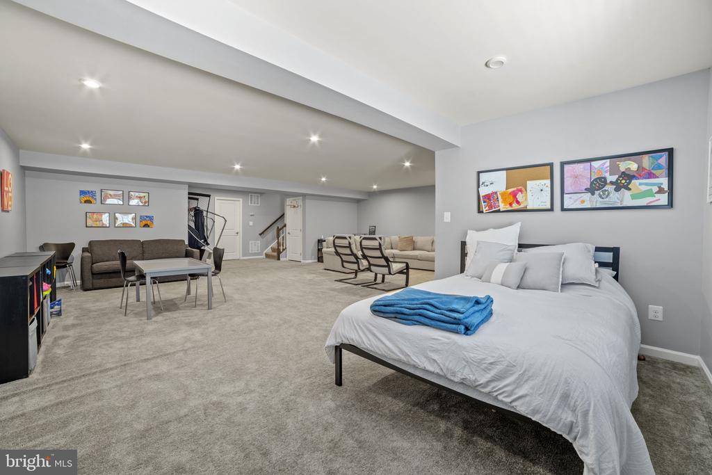 24687 BLACK WILLOW DRIVE