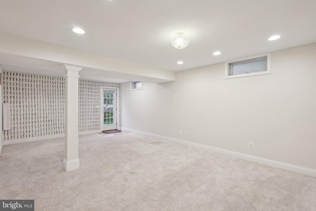 45574 CLYDESDALE COURT