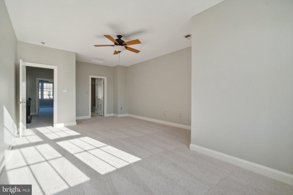 19044 CRIMSON CLOVER TERRACE