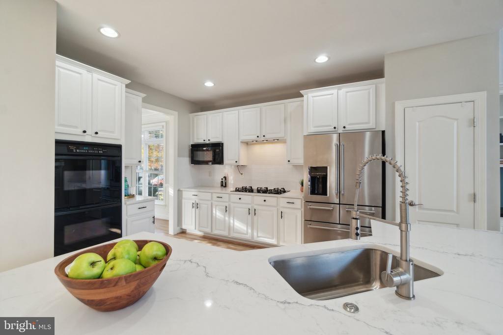 19044 CRIMSON CLOVER TERRACE
