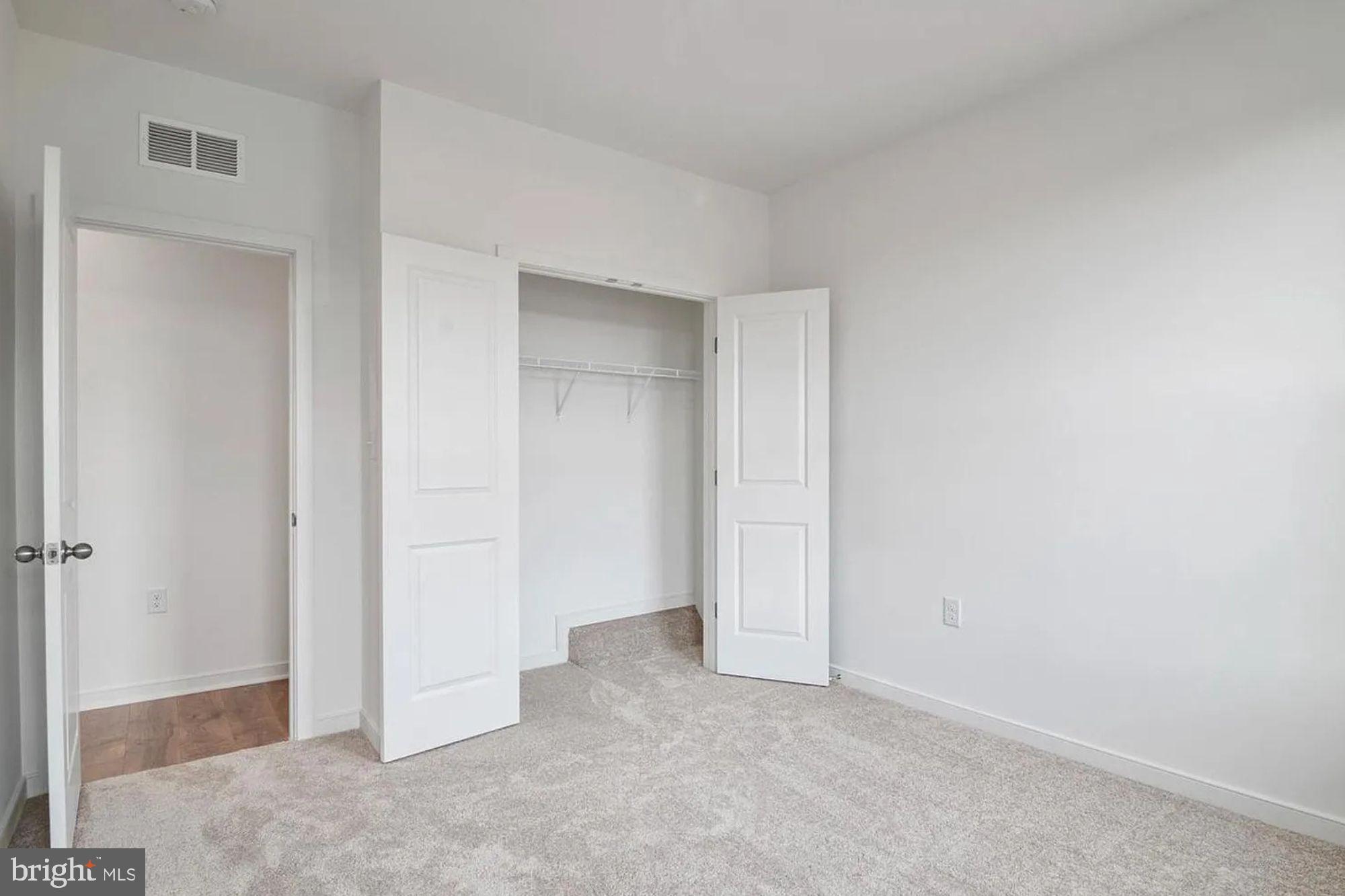 20927 BLUEBIRD SQUARE