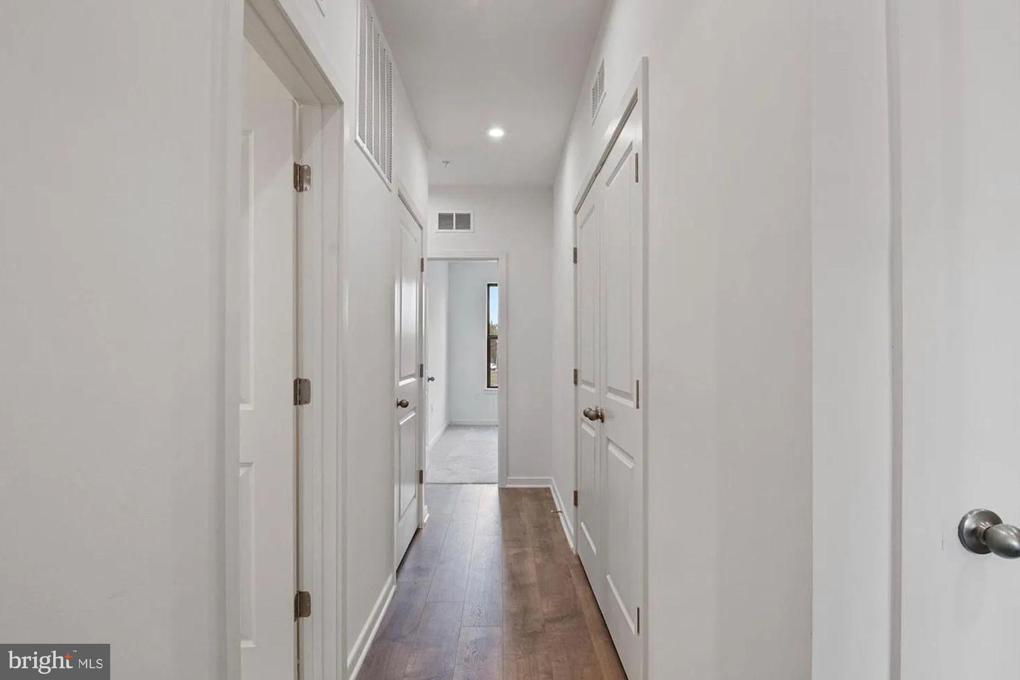 20927 BLUEBIRD SQUARE