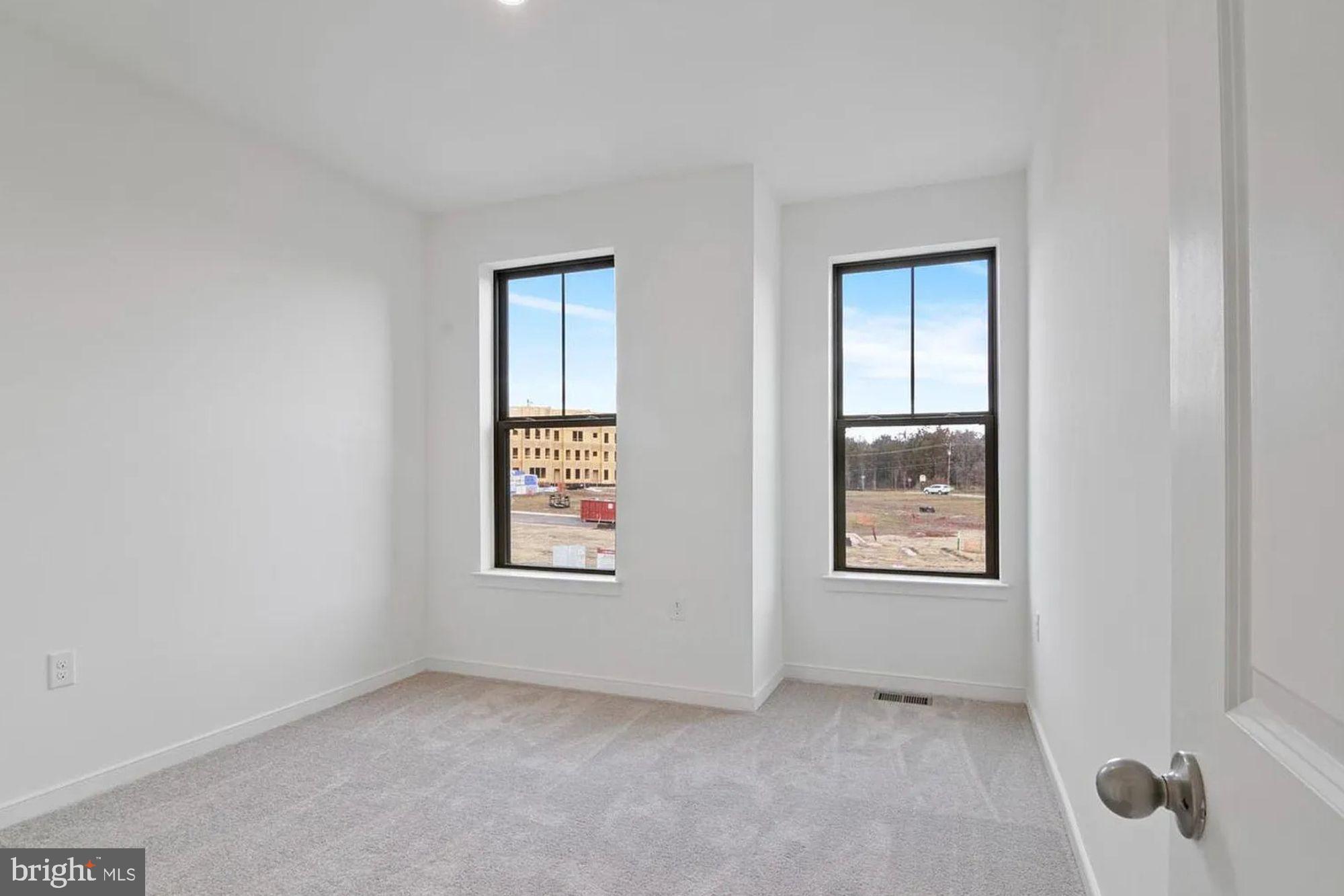 20927 BLUEBIRD SQUARE