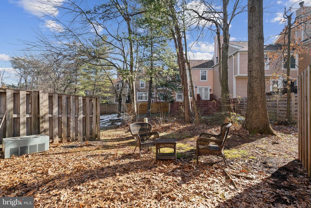 43854 LABURNUM SQUARE