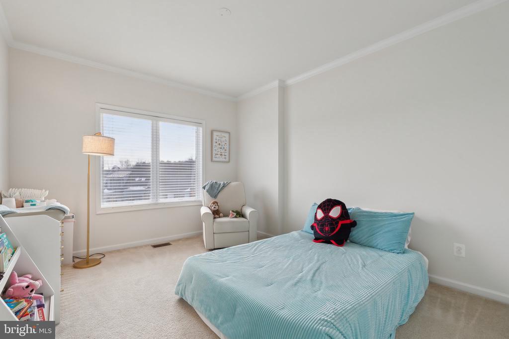 1514 RIBBON LIMESTONE TERRACE SE