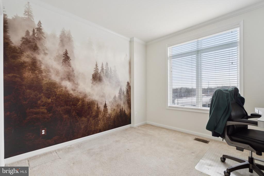 1514 RIBBON LIMESTONE TERRACE SE