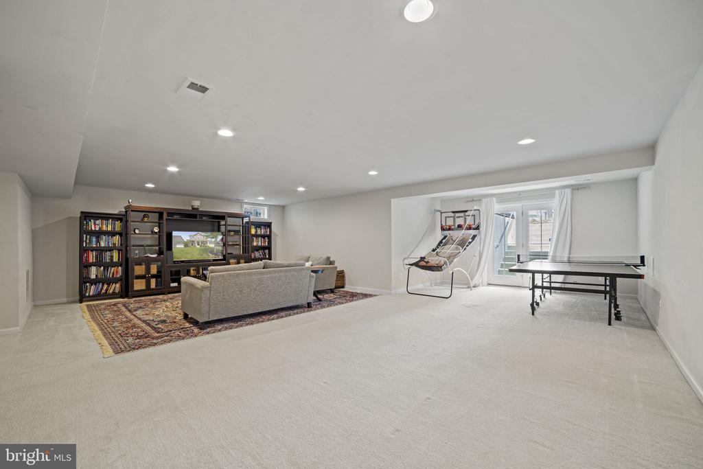 24722 BLACK WILLOW DRIVE