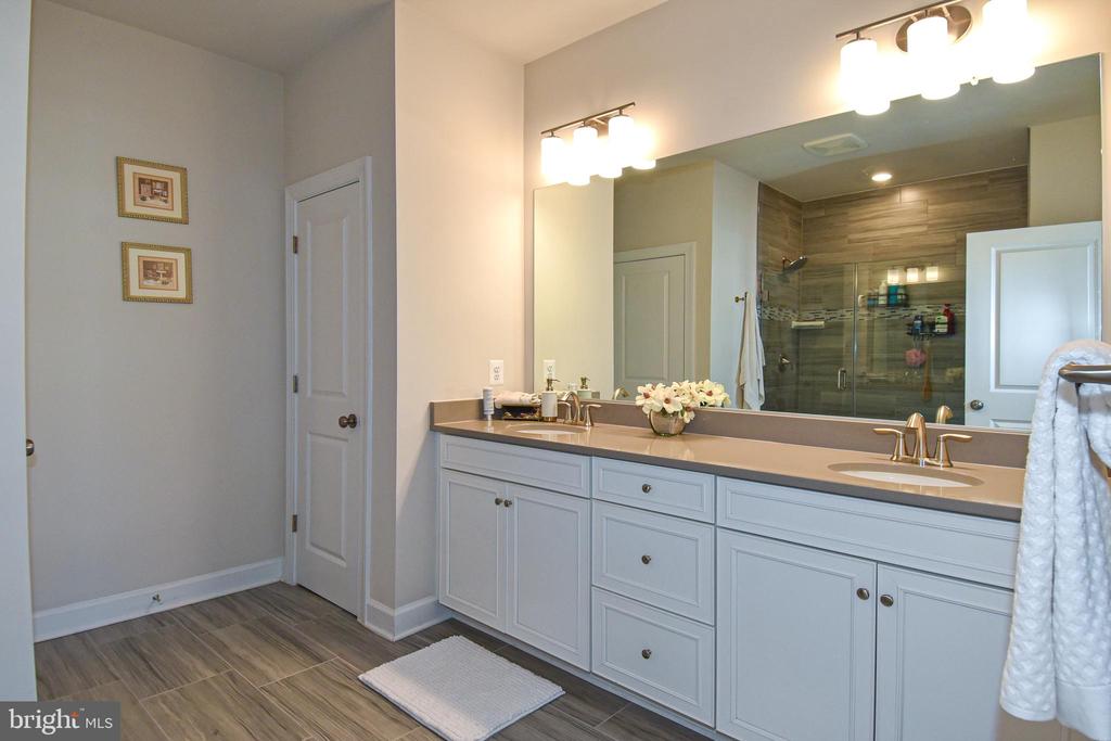 43395 RADFORD DIVIDE TERRACE