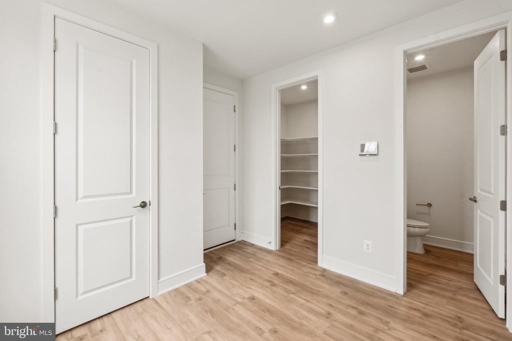 22980 RUNNING WHISPER COURT