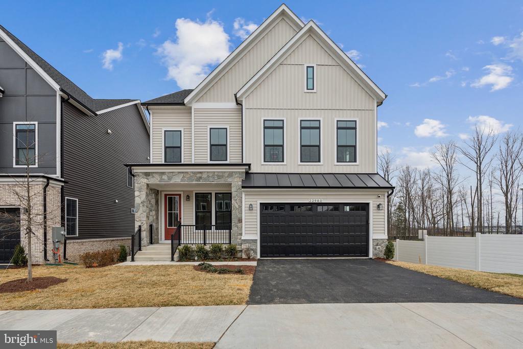 22980 RUNNING WHISPER COURT