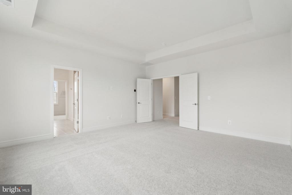 22980 RUNNING WHISPER COURT