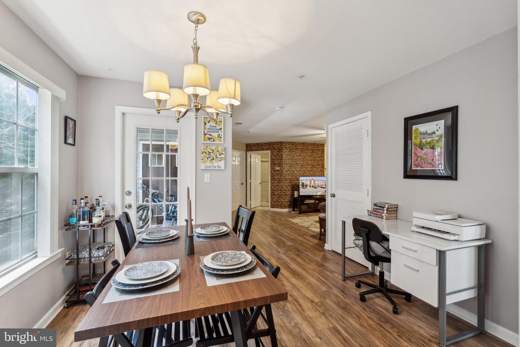 635 CONSTELLATION SQUARE SE G