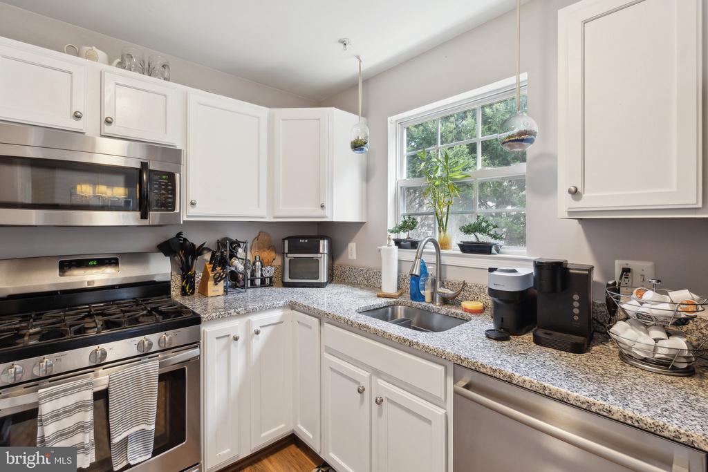 635 CONSTELLATION SQUARE SE G
