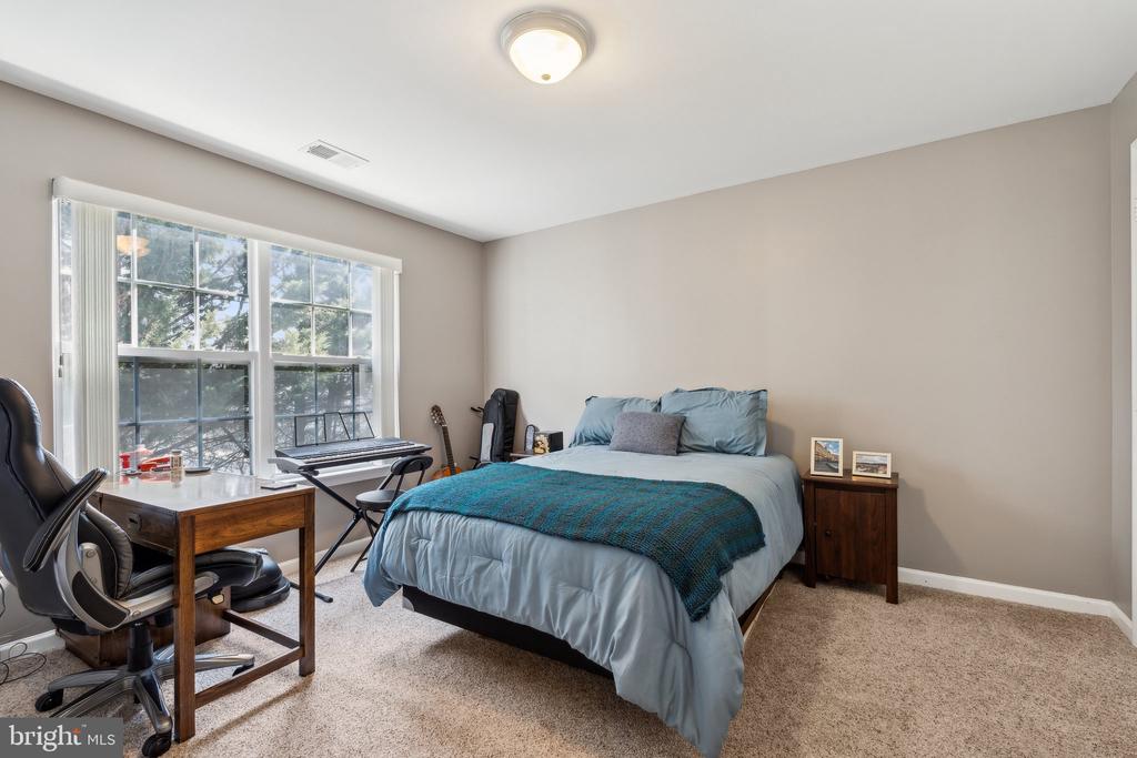 635 CONSTELLATION SQUARE SE G