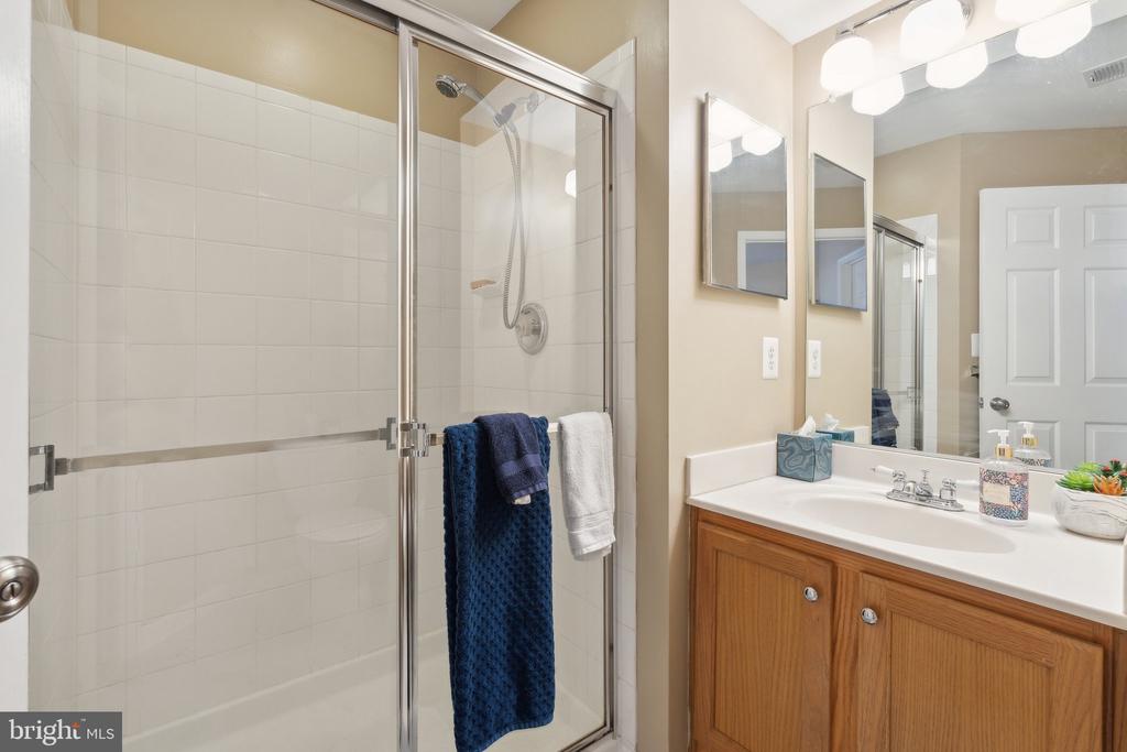 635 CONSTELLATION SQUARE SE G