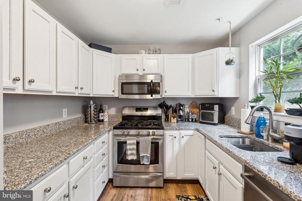 635 CONSTELLATION SQUARE SE G