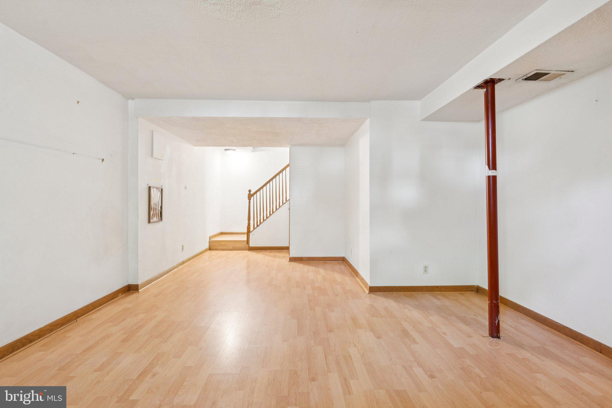 115 S DICKENSON AVENUE