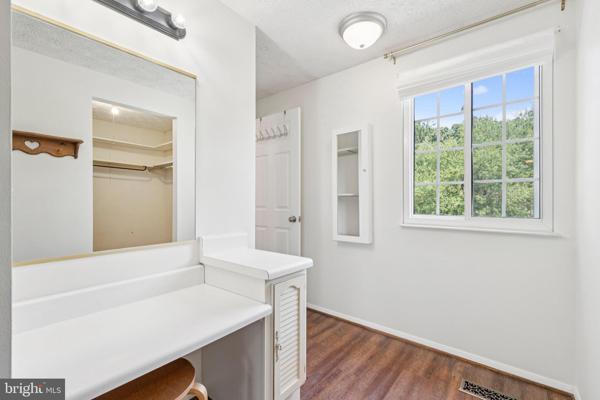 115 S DICKENSON AVENUE