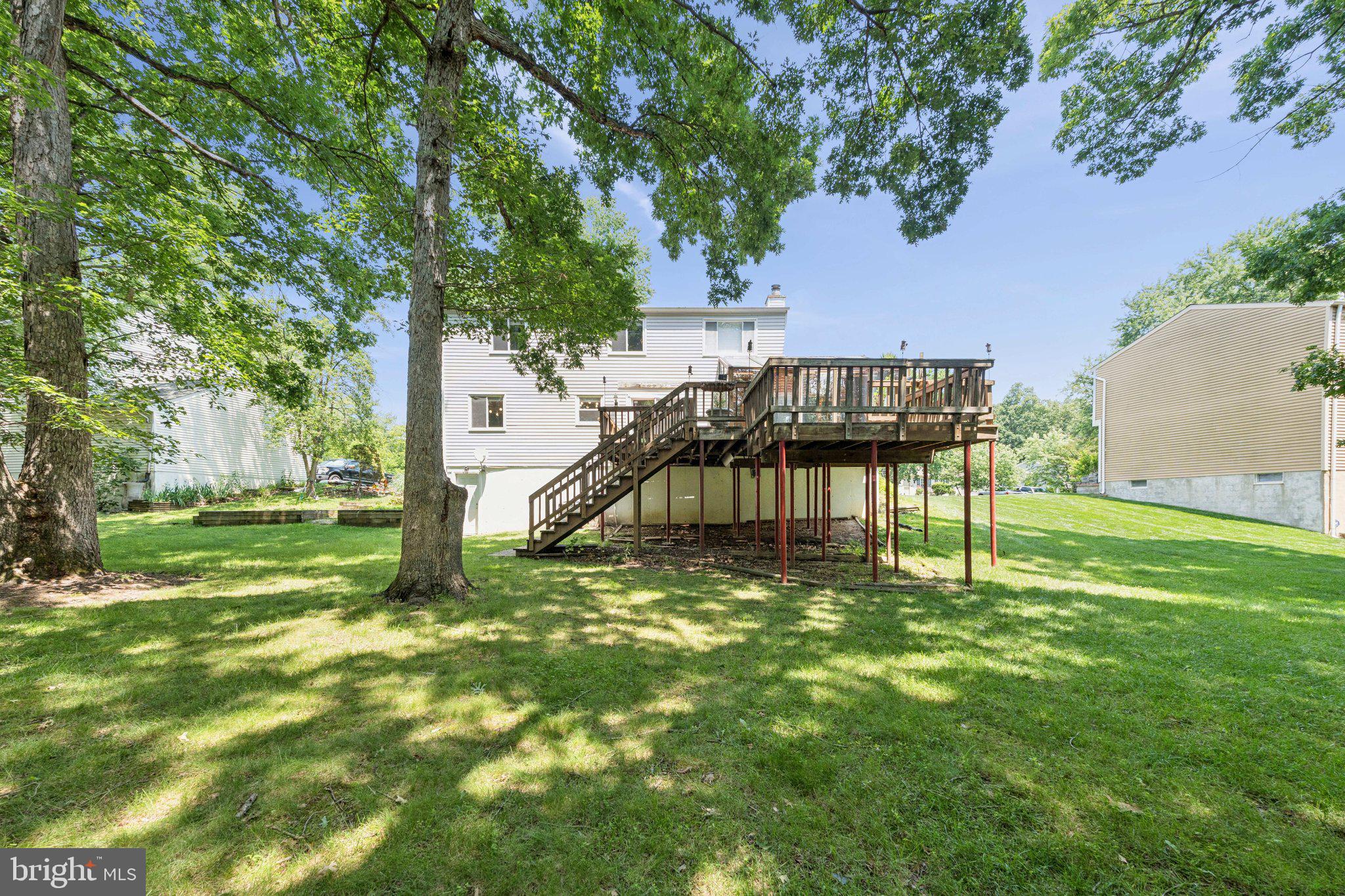 115 S DICKENSON AVENUE
