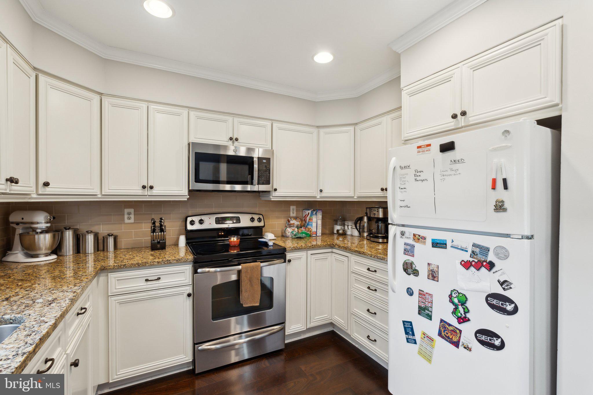 7 MCCARTY COURT