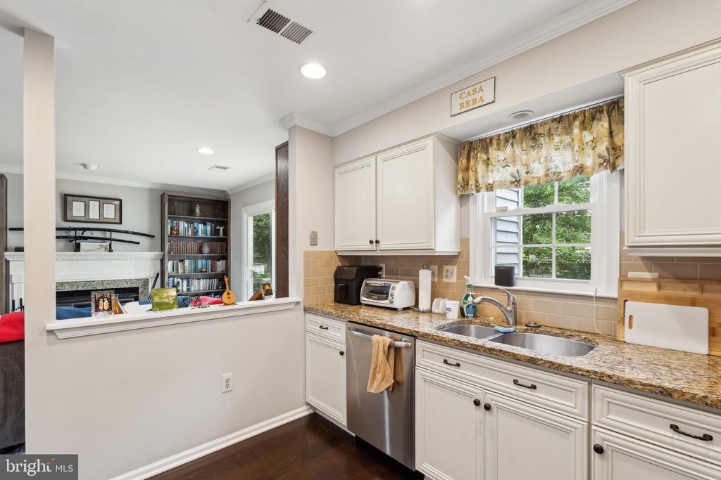 7 MCCARTY COURT