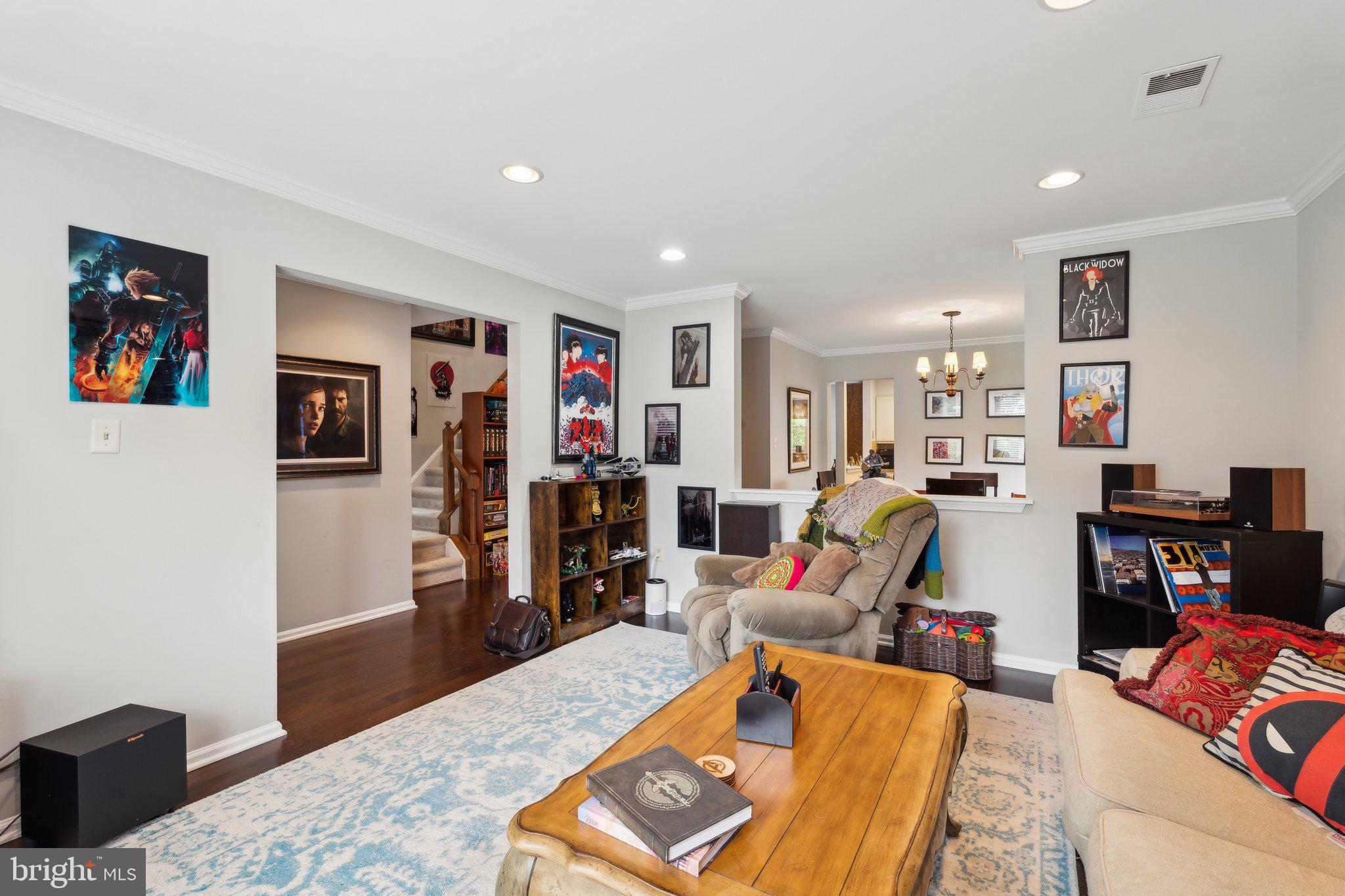 7 MCCARTY COURT