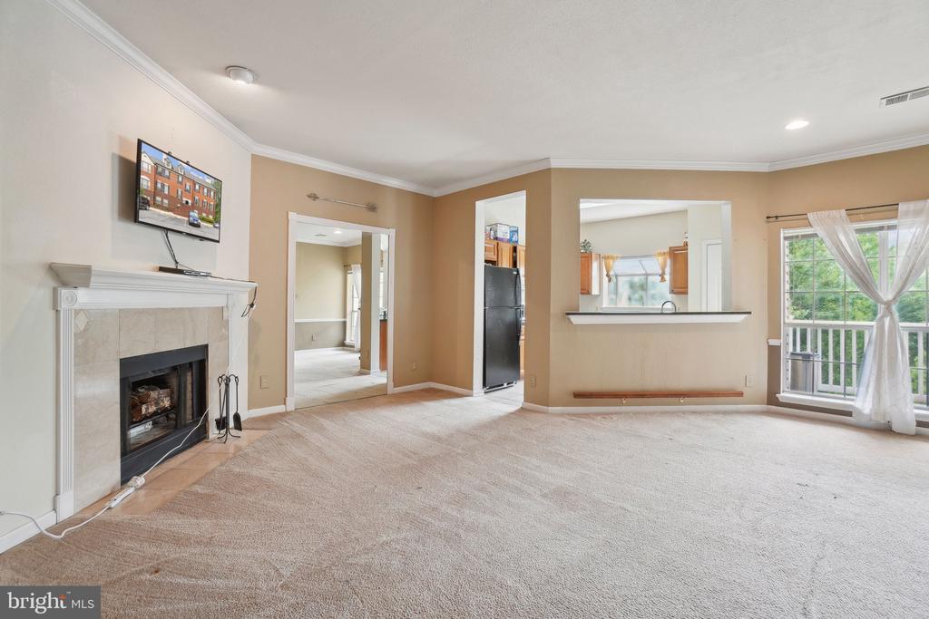 660 GATEWAY DRIVE SE 109