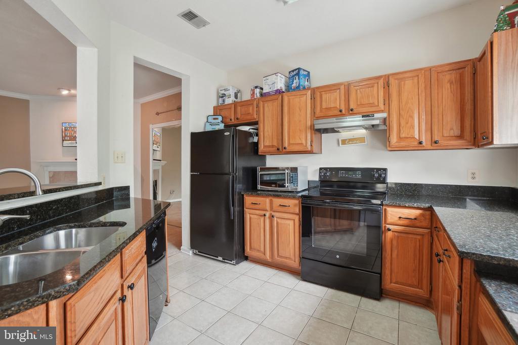 660 GATEWAY DRIVE SE 109