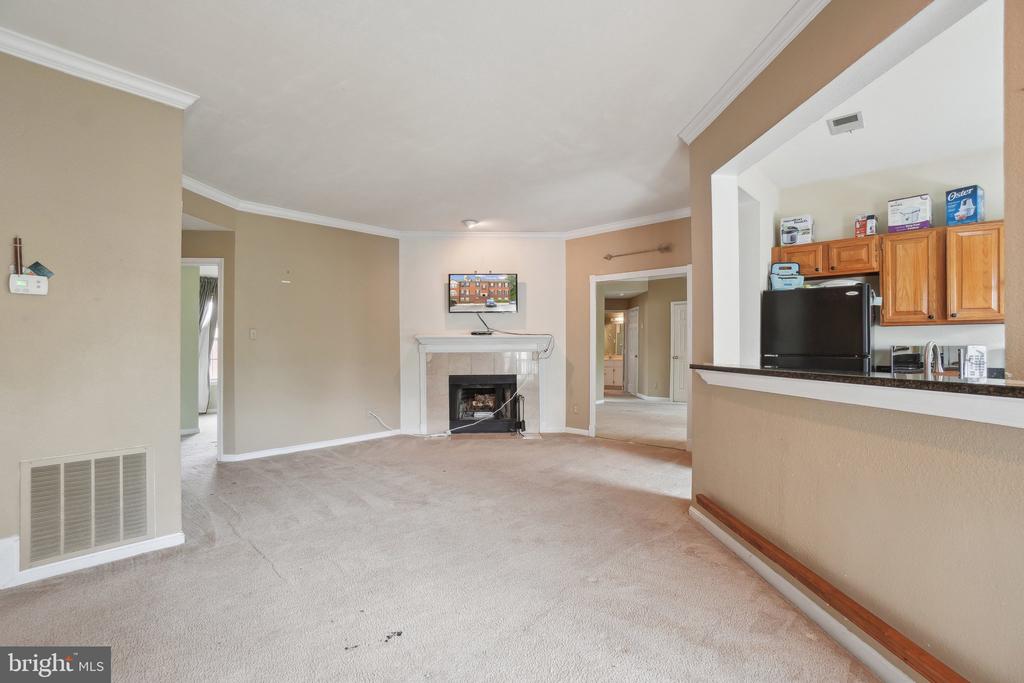 660 GATEWAY DRIVE SE 109