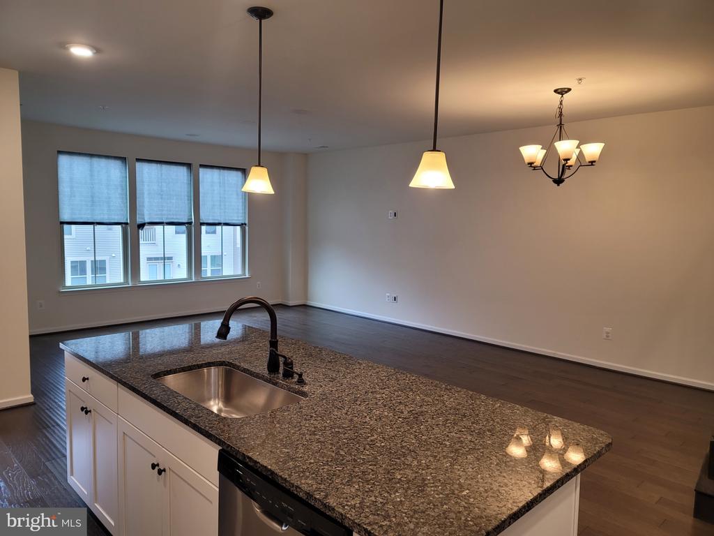 41438 BLACK CHERRY TERRACE