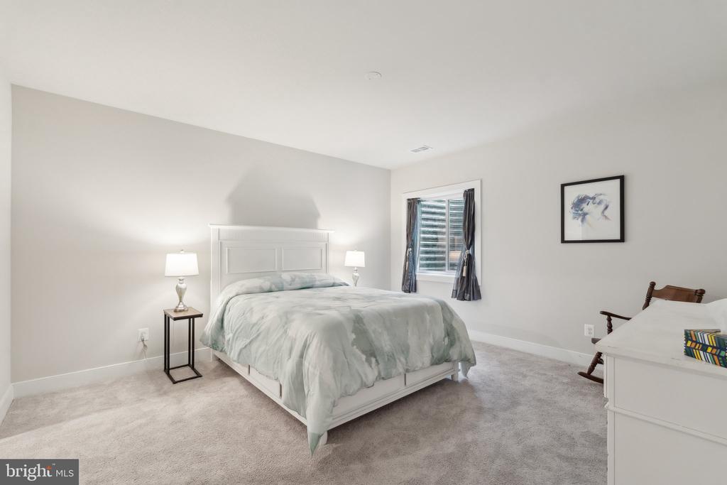 24940 PEACH RIDGE COURT