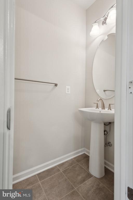 23235 MILLTOWN KNOLL SQUARE 106