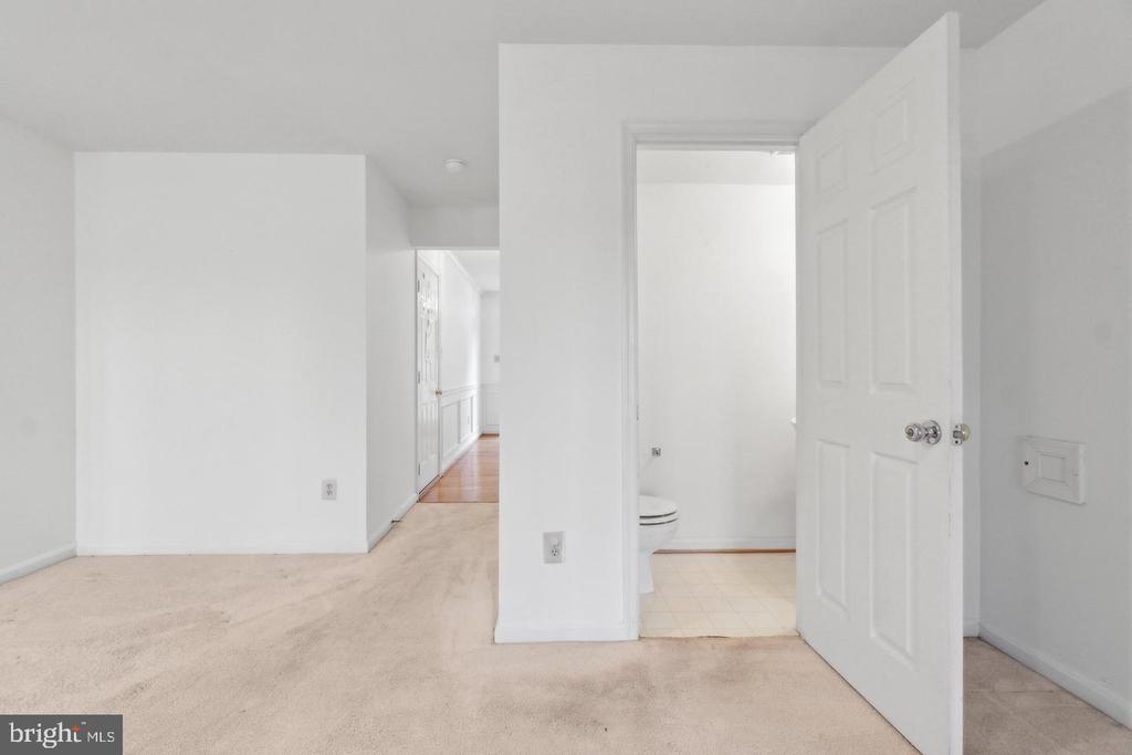 20687 WATERFALL BRANCH TERRACE