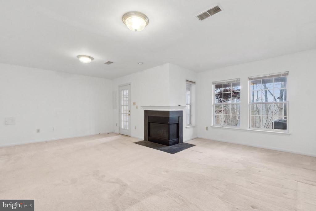 20687 WATERFALL BRANCH TERRACE