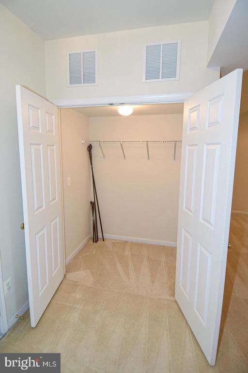 25240 LYON TERRACE