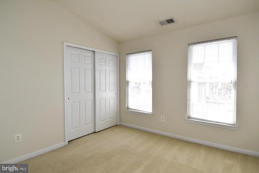 25240 LYON TERRACE