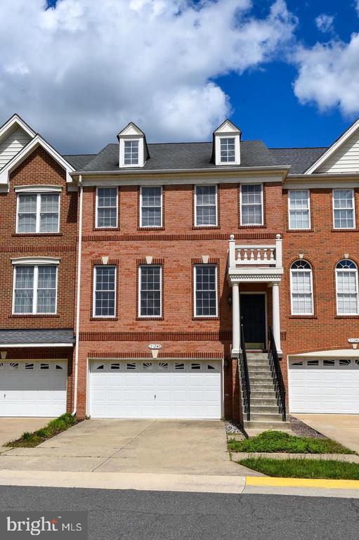 25240 LYON TERRACE