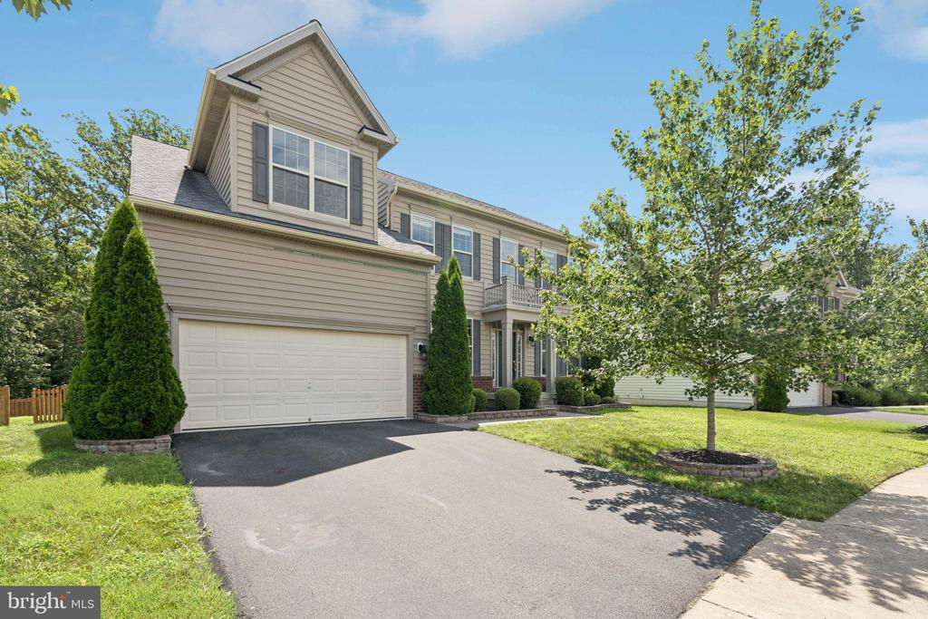42121 OAK CREST CIRCLE