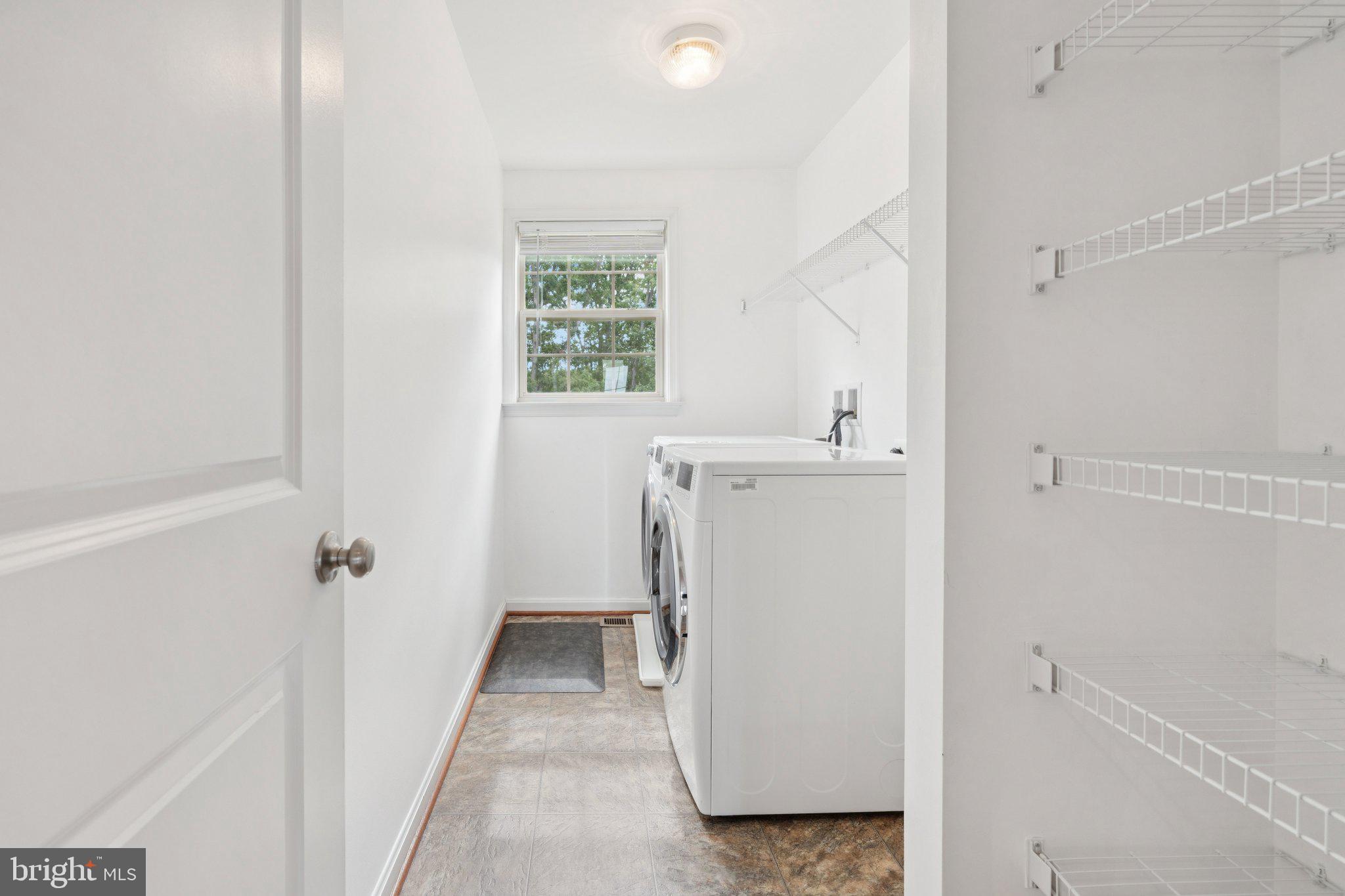 42121 OAK CREST CIRCLE