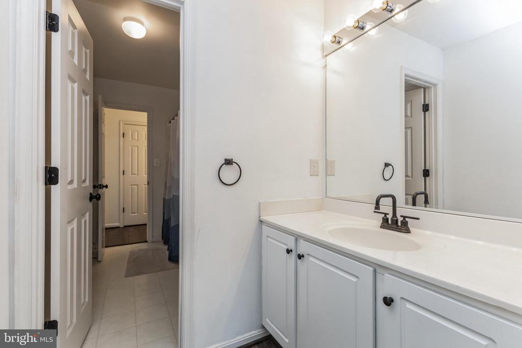 42753 STADLER LANE