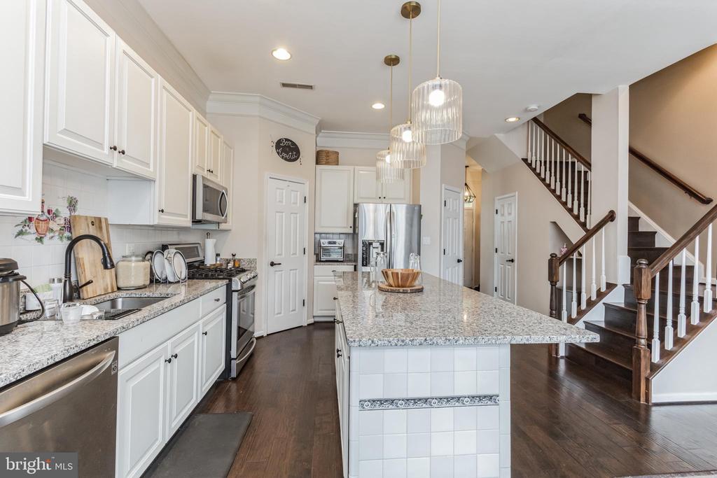 42753 STADLER LANE