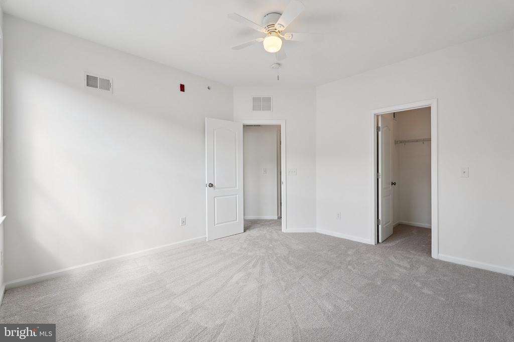 24682 LYNETTE SPRINGS TERRACE