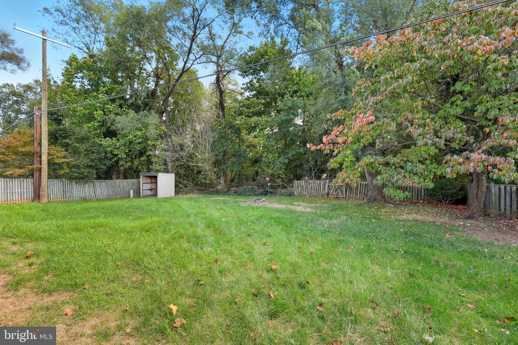 300 E LOUDOUN VALLEY DRIVE