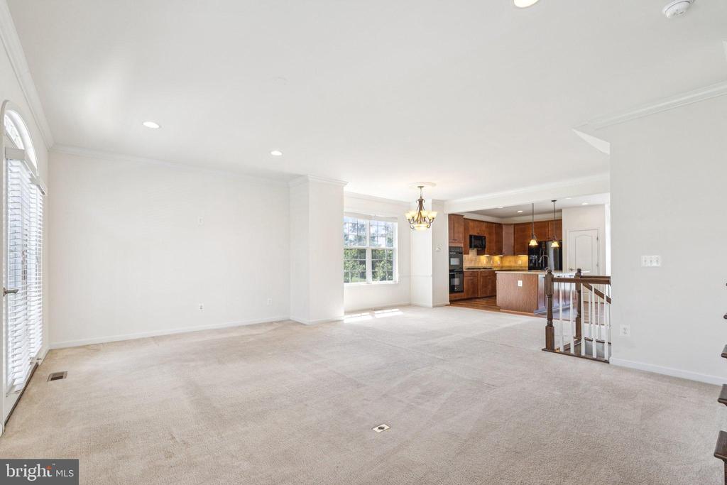 43728 GOLD HILL SQUARE